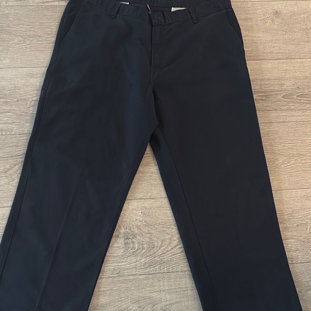 Dickies Black Chinos Versatile and Stylish